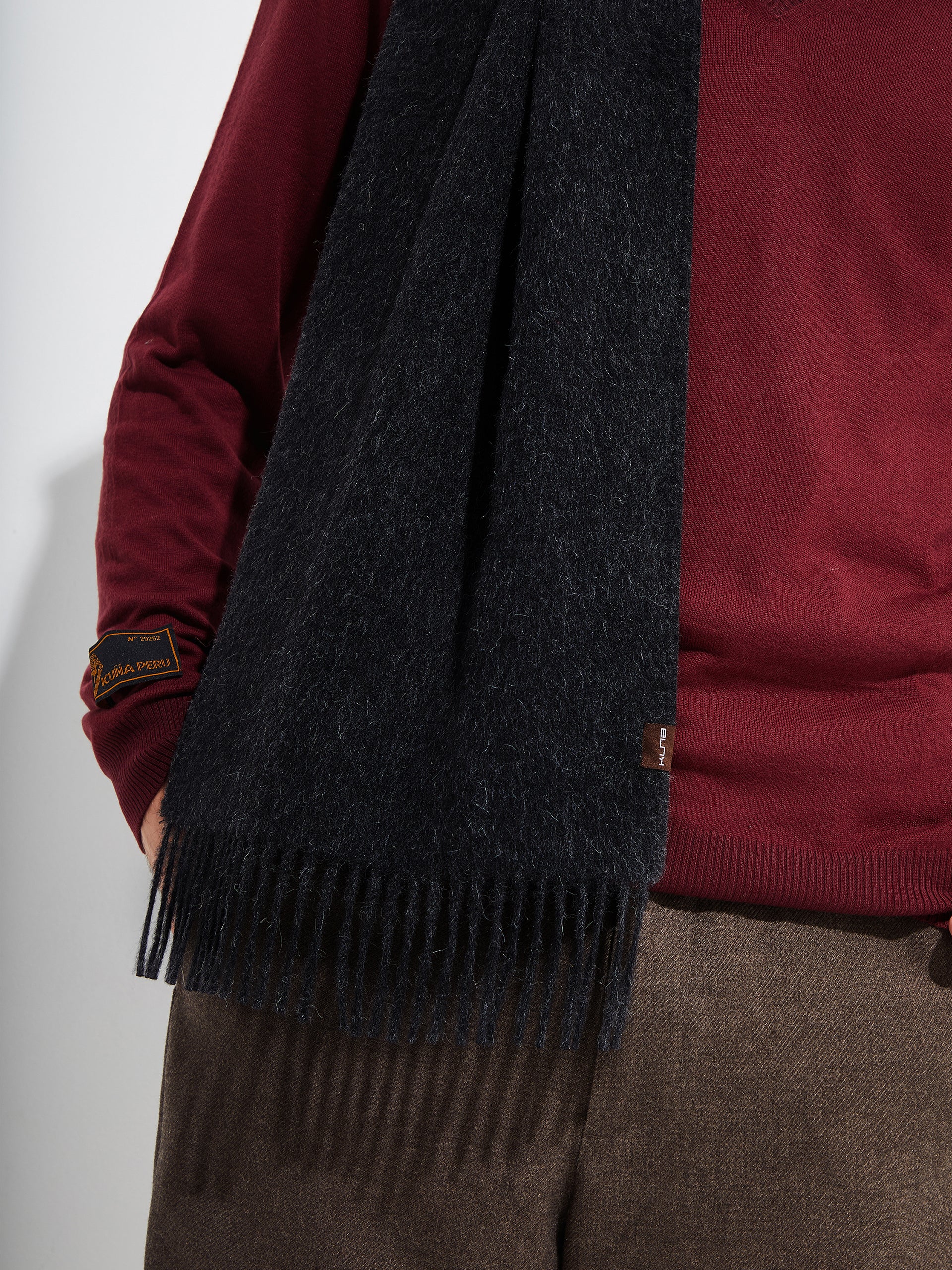 Jamas Scarf Royal Alpaca Color Anthracite - Image 5